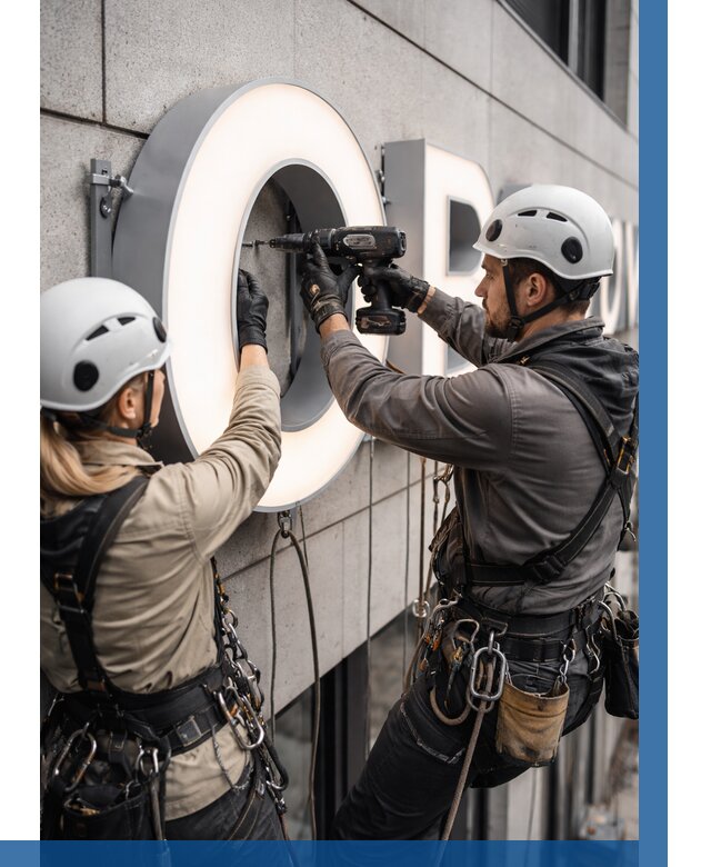 Монтаж световых букв в Рославле от 3083 р. под ключ ВЫСОТНИК-Рлв